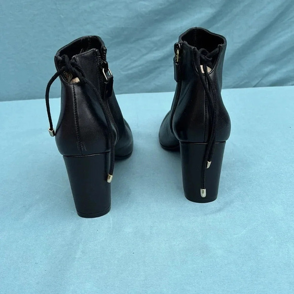 NWOT - Stuart Weitzman Tieback 75 POINTY Block Bootie BLACK LEATHER 6.5B Women - Picture 3 of 9